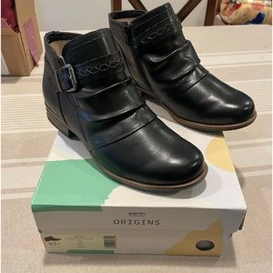 Earth origins Abby women’s ankle bootie